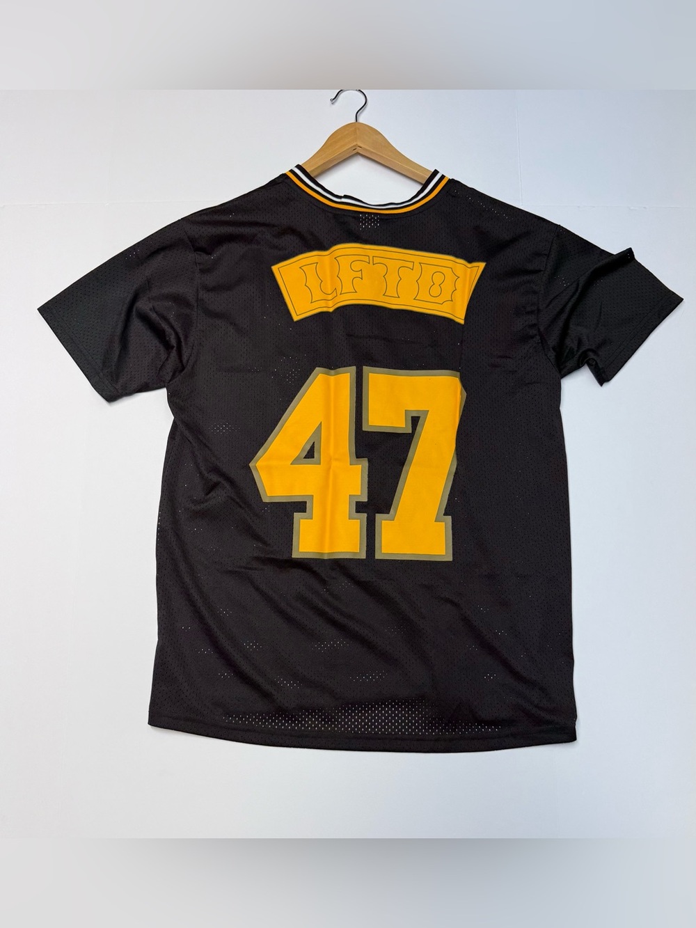 LRG Lifted Research Group Jersey #47, Mesh Lion  Patches Men’s Size Large NWT